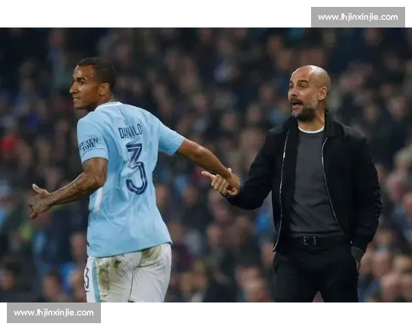 瓦伦西亚正式向莫斯克拉提交续约报价，力保后防核心留队